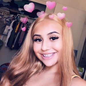 Meet your Posher, Iris